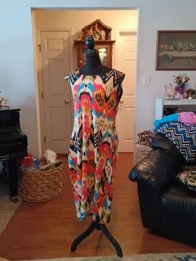 Hot Gal Multicolor Abstract Cap-Sleeve Maxi Dress